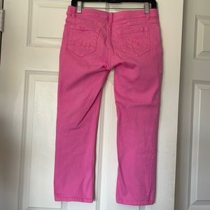 BEAUTIFUL LILLY PULITZER CROPPED JEANS. Size 2. Bright pink. EXCELLENT CONDITION